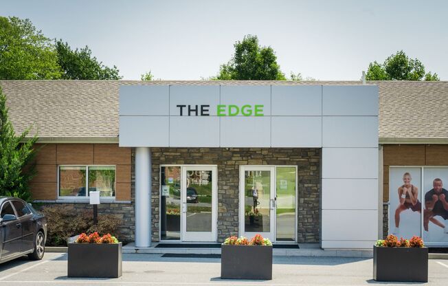 2 beds, 2 baths, 920 sqft, $1,750, Unit 812G