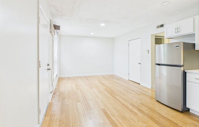 Forest Square Apartments
