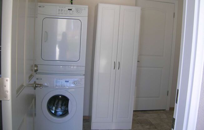 Updated Vintage Charm in Downtown Menlo Park