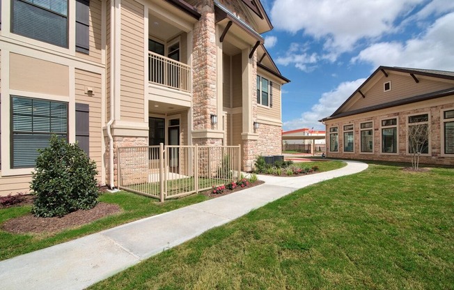 Courtyard Walking Path at Seville at Clay Crossing, Katy, TX, 77449