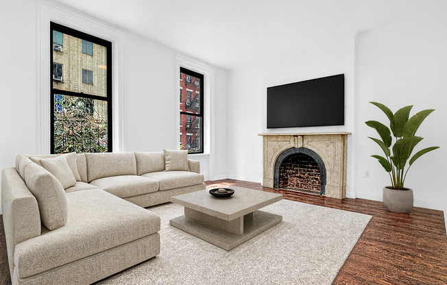 203 W 20 ST