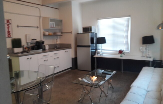 1947-1963 Whitley House Apts