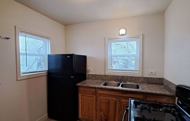 1220-1222 E. Terrace Ave