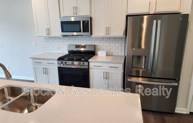 430 DEERCROFT