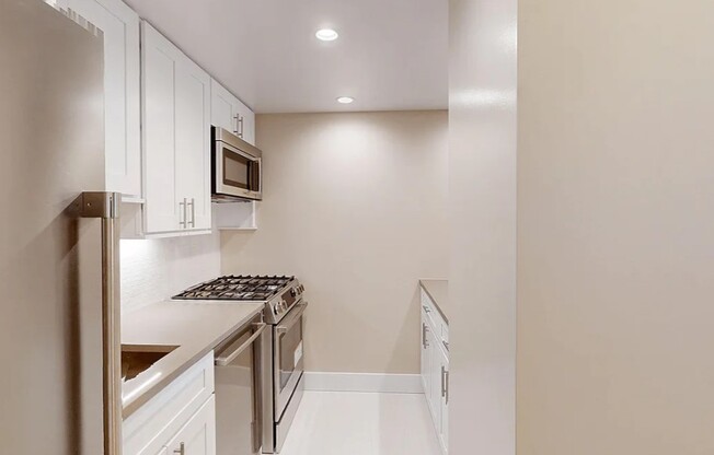378 GREENWICH ST