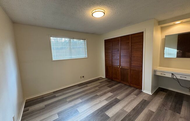 3 beds, 2 baths, $2,100, Unit 1405 W 26th Ave