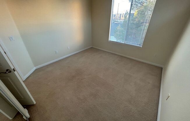 2 beds, 2 baths, $1,225, Unit # 2052