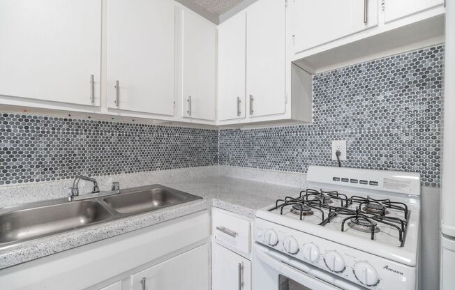 1st month free! Studio, 1 or 2 bedroom units available!