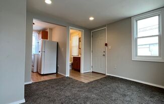 Studio, 1 bath, $595, Unit 3