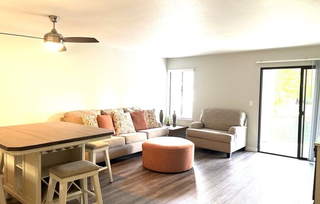 2 beds, 2 baths, 992 sqft, $2,355, Unit 165 (Furnished)
