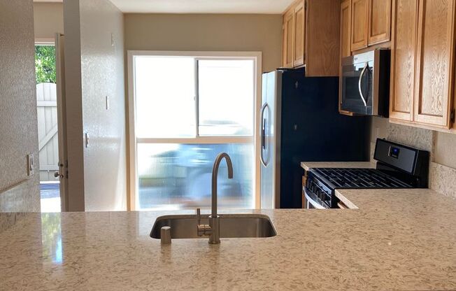 $4900-  Mountain View Townhouse-2 bedroom 2.5 bath.