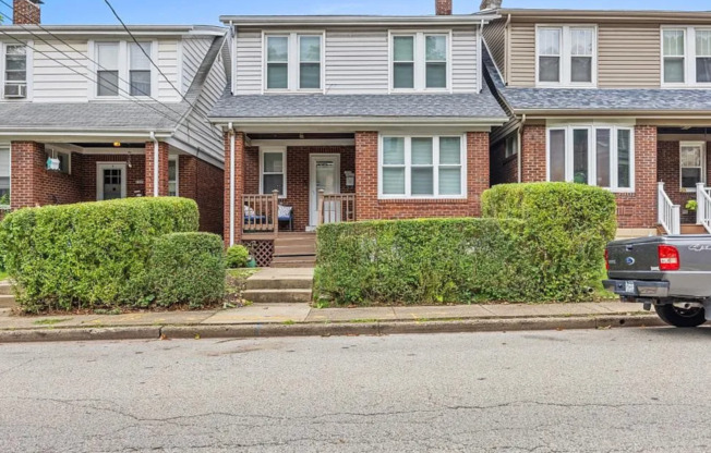 Charming 3-Bedroom Home in Dormont