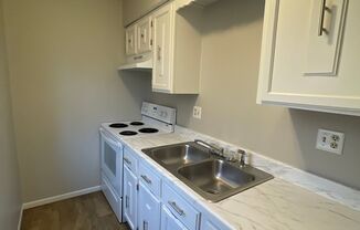 1 bed, 1 bath, $775