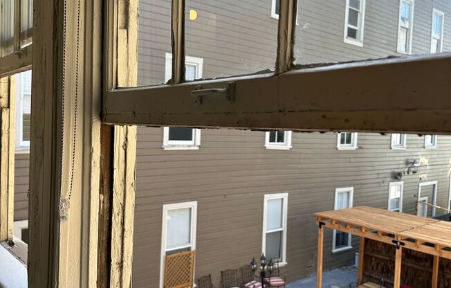 Studio, 1 bath, 162 sqft, $1,550, Unit 225