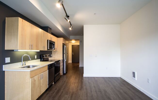 Chic Slabtown Urban Studio with Balcony Ready Now!