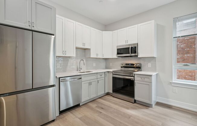 1 bed, 1 bath, 499 sqft, $1,600, Unit Unit 502