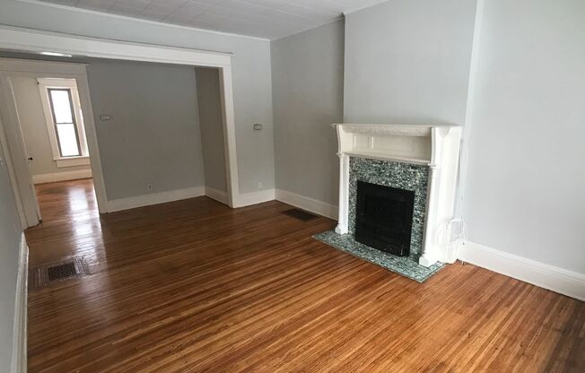 2 beds, 1 bath, $1,195, Unit 240 #1