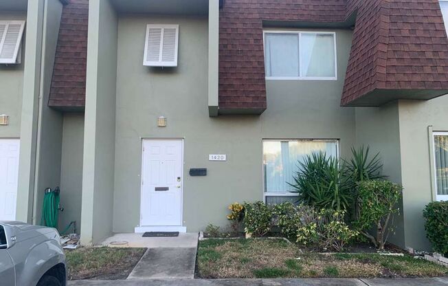 P623 - 1420 70th St N