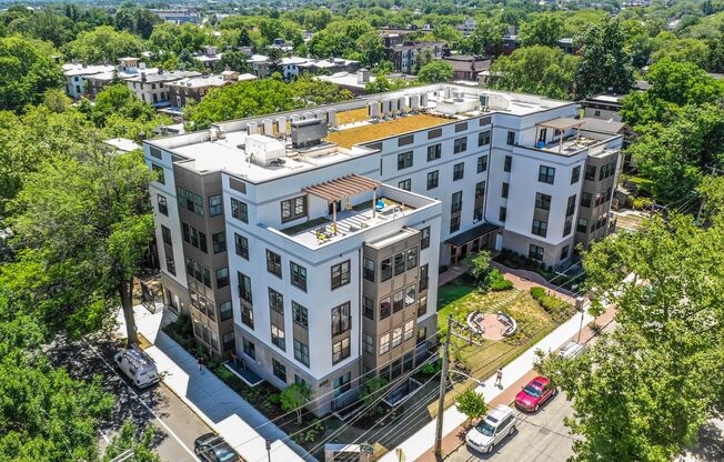 Studio, 1 bath, 357 sqft, $1,875, Unit 318