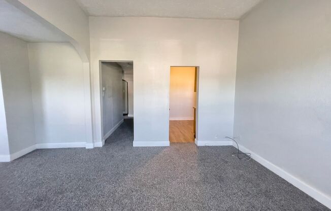 3 beds, 1 bath, $1,200