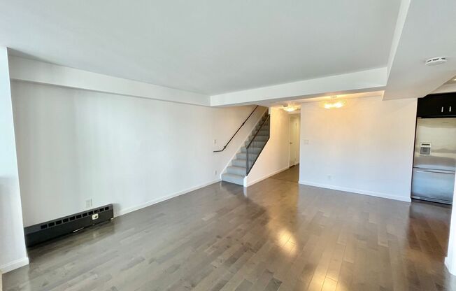 Iconic Gramercy Towers! 2 Story 2BR/2.5BA! 1,745SqFt!  VIEWS! Pool! Fitness! Pet! Parking!  Laundry!  PROGRESSIVE