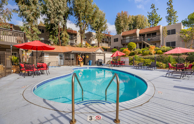 2 beds, 1 bath, 760 sqft, $1,995, Unit 12