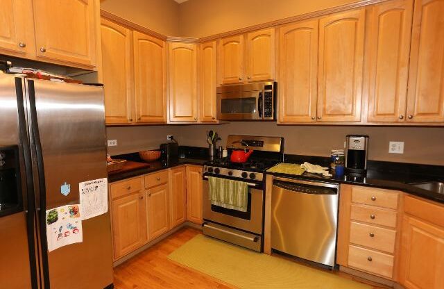 5349 Kenmore