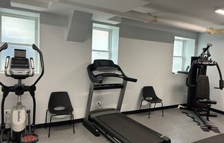 Studio, 1 bath, $1,095, Unit 312
