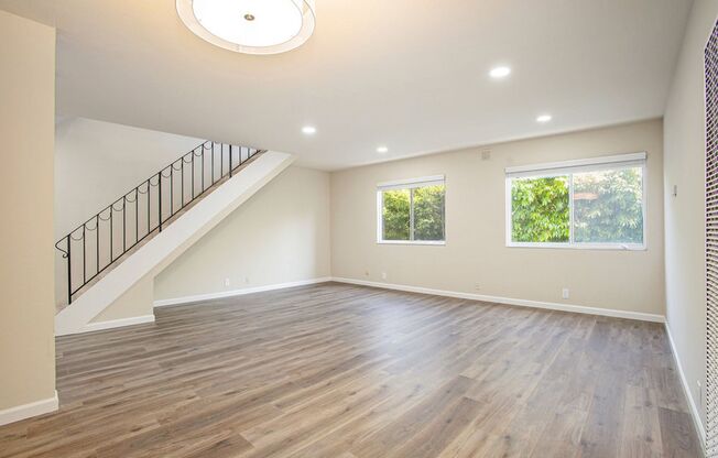 2150 Santa Clara Ave #F - 2 bedroom | 1.5 bath | 2 level townhouse style apartment