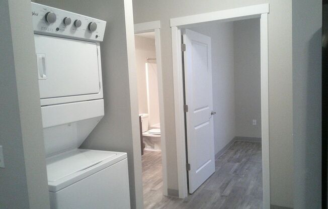 1 bed, 1 bath, 725 sqft, $1,395, Unit C306