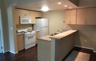 2 beds, 2 baths, $3,295, Unit # 315