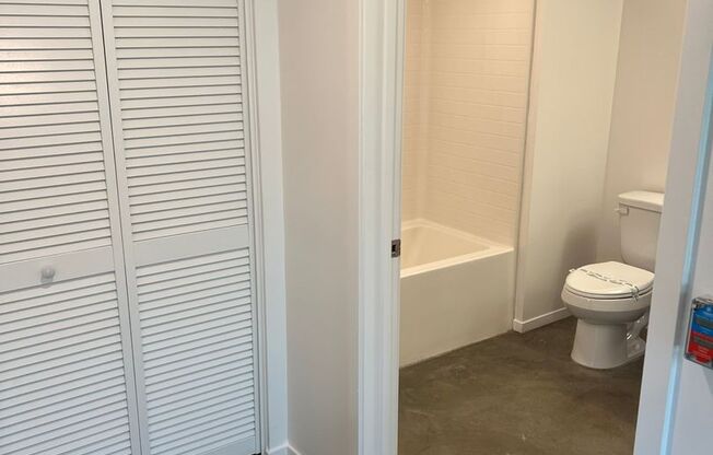 2 beds, 2 baths, 971 sqft, $2,795, Unit 102