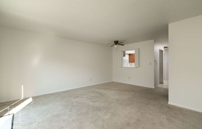 2 beds, 1.5 baths, $1,350, Unit 393 E Buttles Ave Apt. F