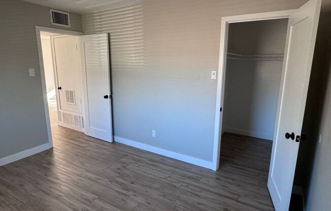 2 beds, 1 bath, 900 sqft, $1,900, Unit Unit 209