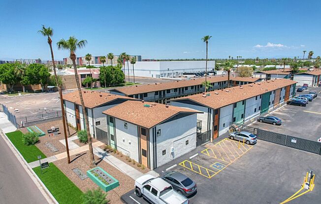 Studio, 1 bath, 300 sqft, $979, Unit 15