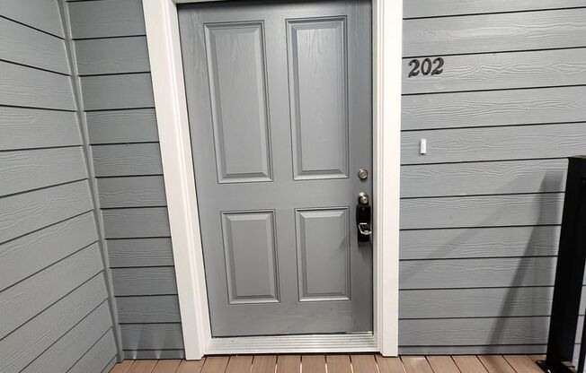 #411 PLYMOUTH APARTMENTS