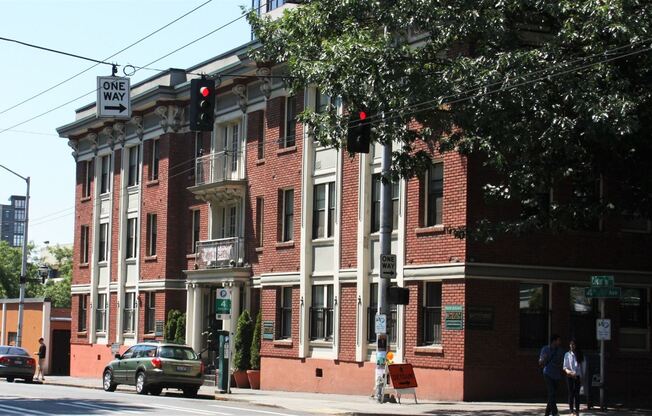 320 Cedar Street