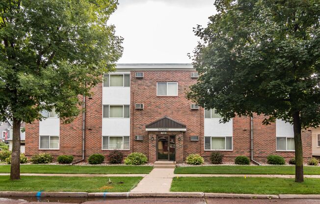 Oakridge Apartments
