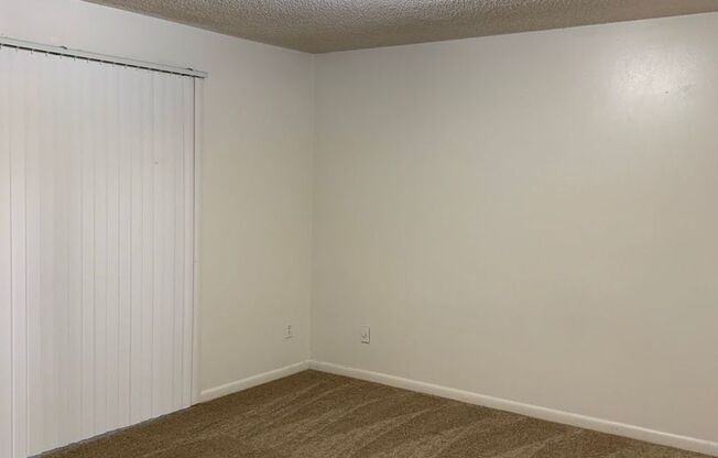 12125 NAPIERS CIR