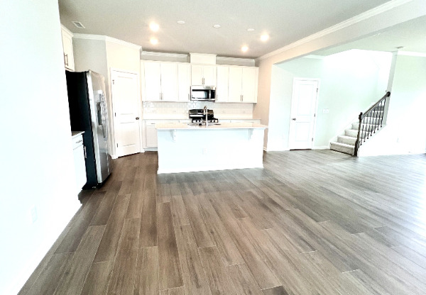 429 LILY GRV LOOP