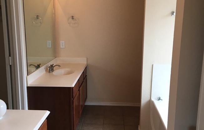 3 beds, 2 baths, $1,725