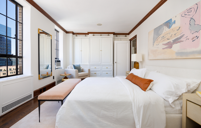 350 W 57 ST