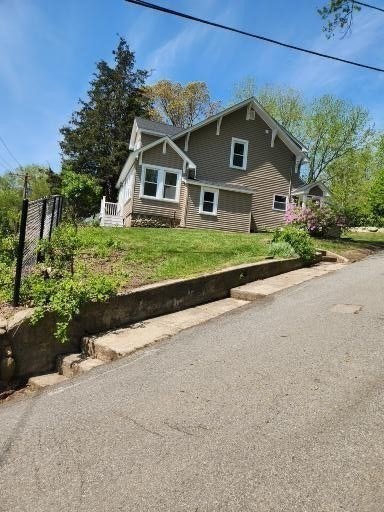 480 AMESBURY RD