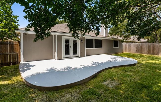 One Story - 4 Bedroom Home in Round Rock!