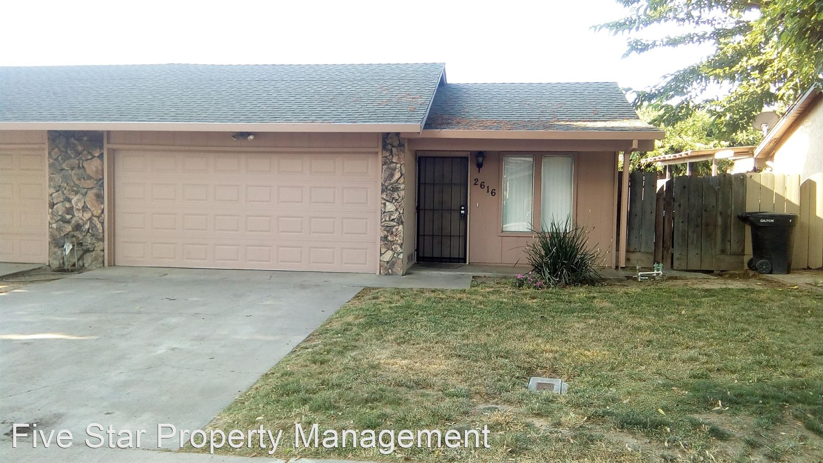 2616 San Ignacio Ave
