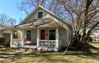 Swan Lake Luxury Bungalow