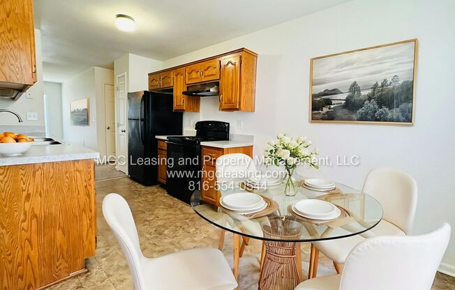 5808 5810 NE 42 ST