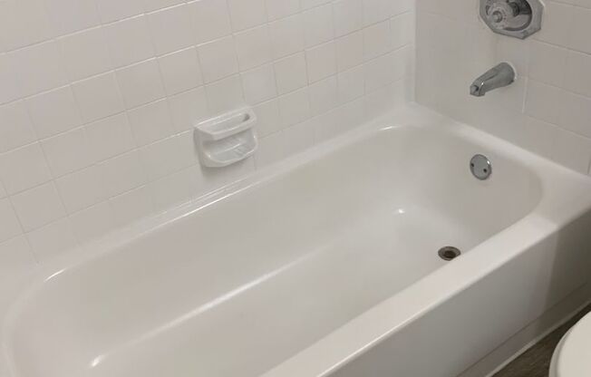 1 bed, 1.5 baths, 866 sqft, $935, Unit 2707