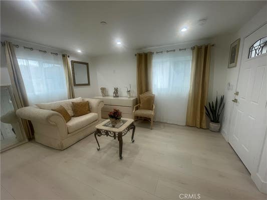 15032 VLY VIS BLVD