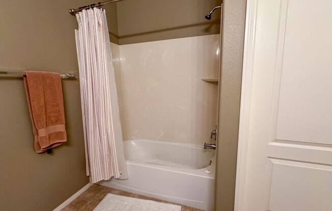 2 beds, 2 baths, 1,070 sqft, $1,400, Unit 8985 S Durango Dr 89113 (FAHW-py-gy-SW)